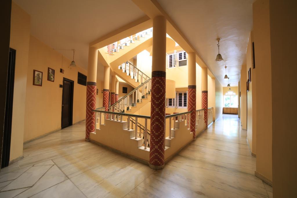 Hotel Maganji'S Маунт-Абу Экстерьер фото